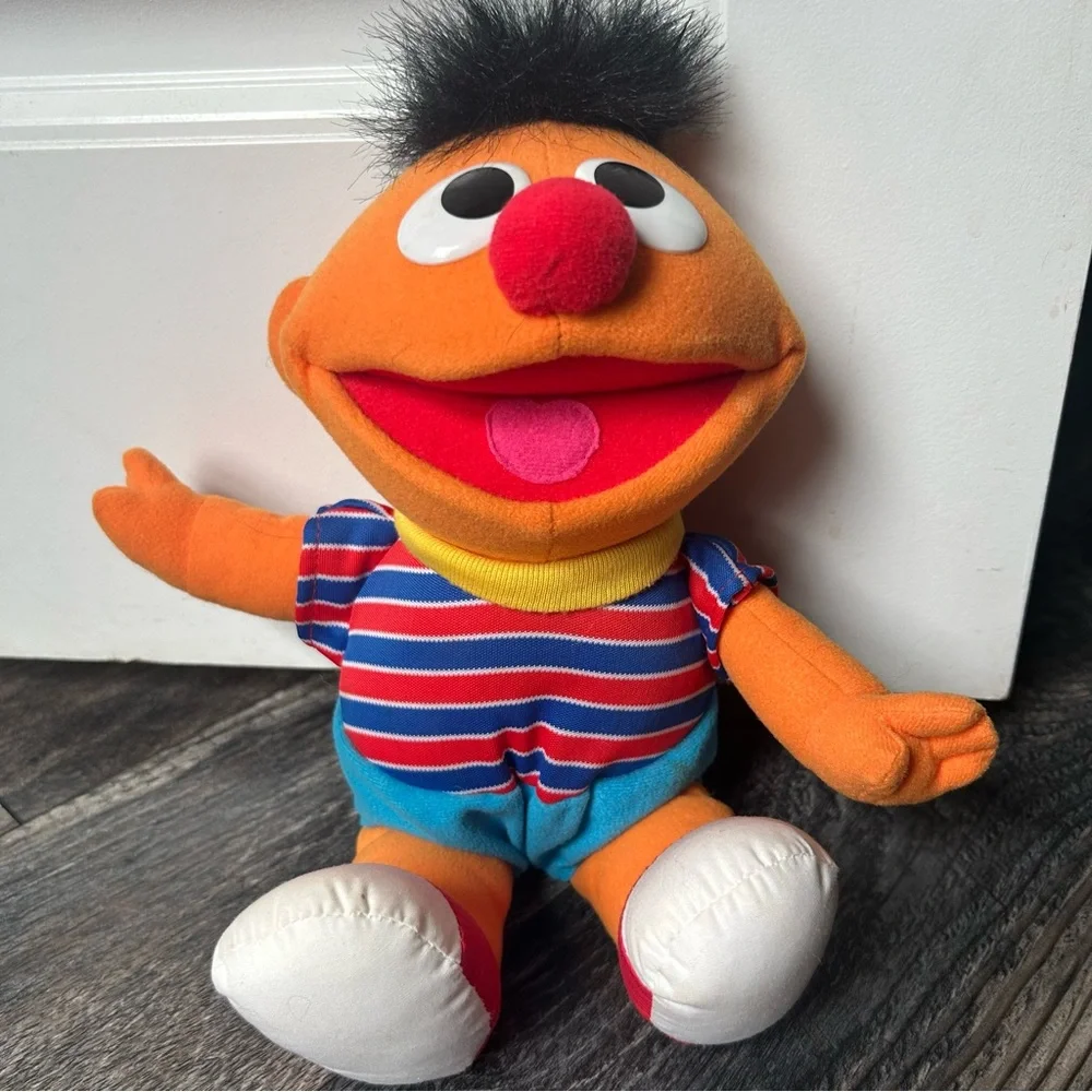 Vintage 1996 Tyco Ernie Sesame Street Vibrating Laughing Plush Doll